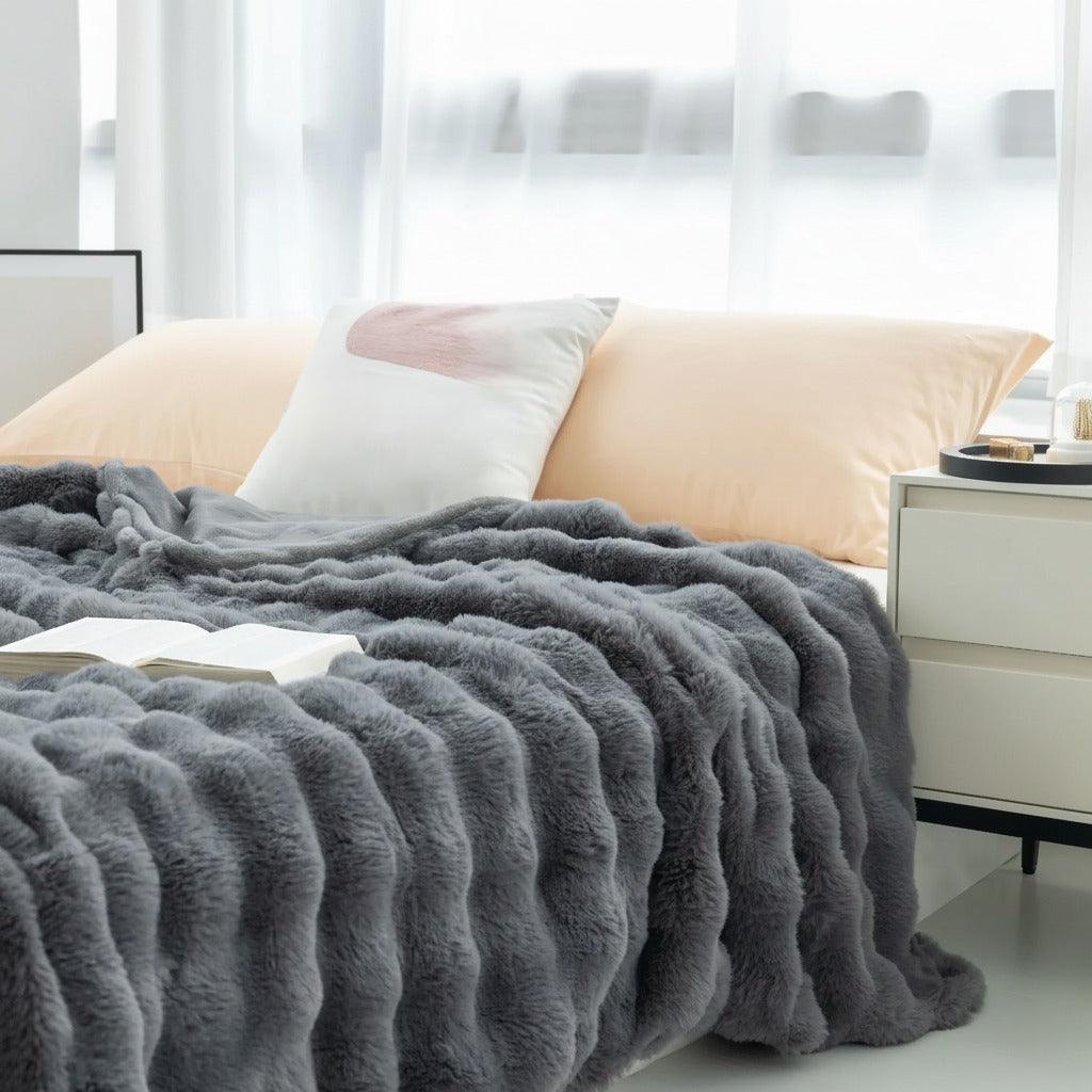 ELORA Luxury Blanket