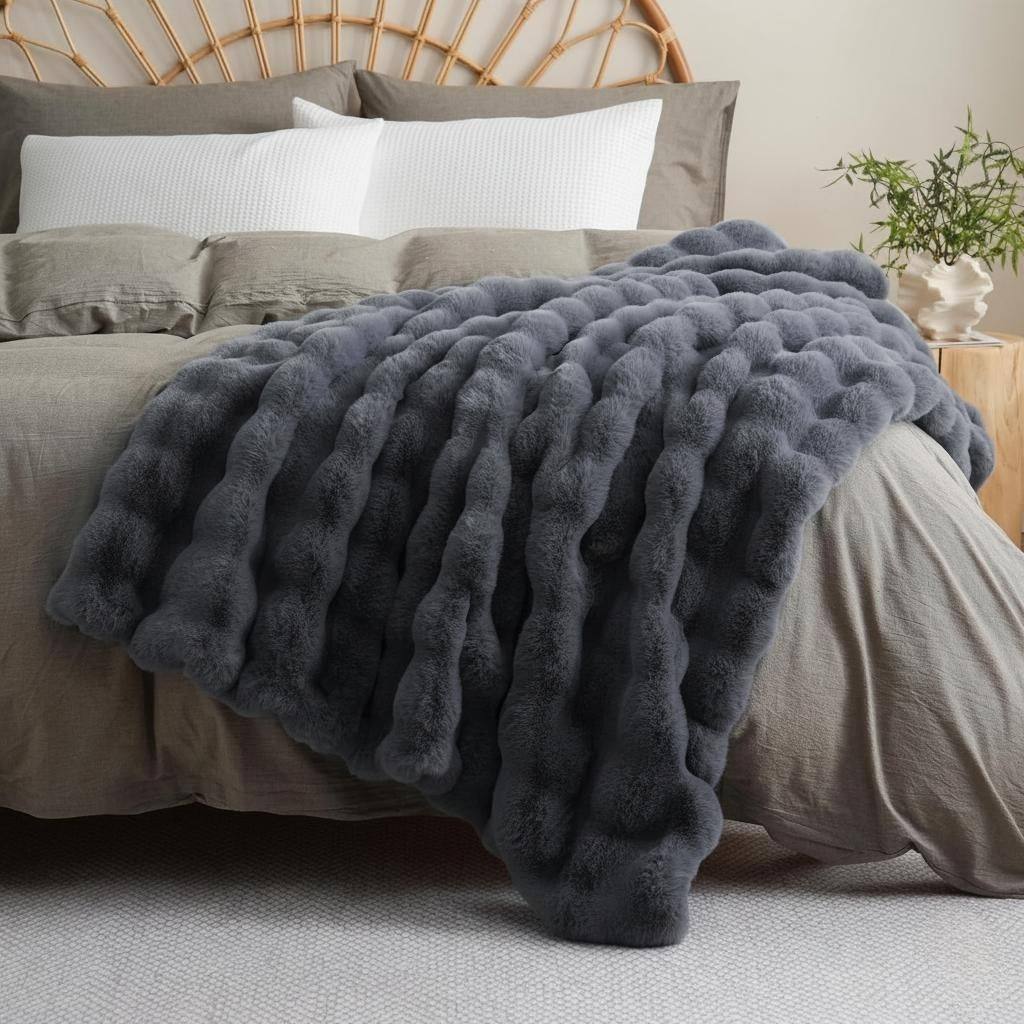 ELORA Luxury Blanket